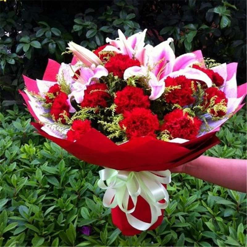鲜花速递 康乃馨百合鲜花花束