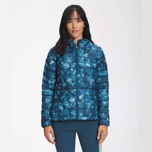 北面(The North Face)女士ThermoBall™环保连帽棉服女 轻便舒适保暖棉衣女