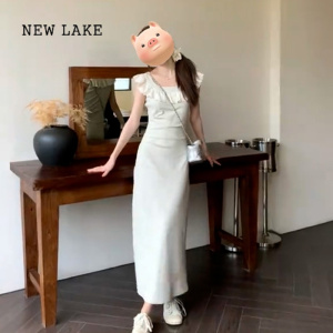 NEW LAKE法式背心吊带连衣裙子女夏季2024新款小个子修身显瘦包臀长裙初春