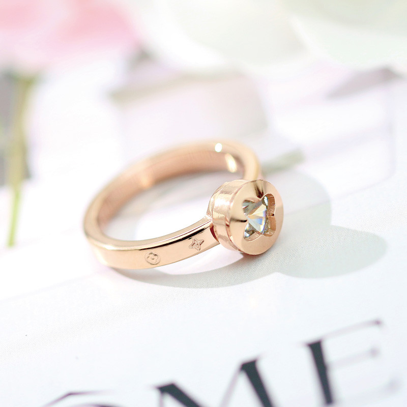 日韩钛钢潮人花朵镶锆石戒指女款 18k玫瑰金彩金食指指环关节尾指送女