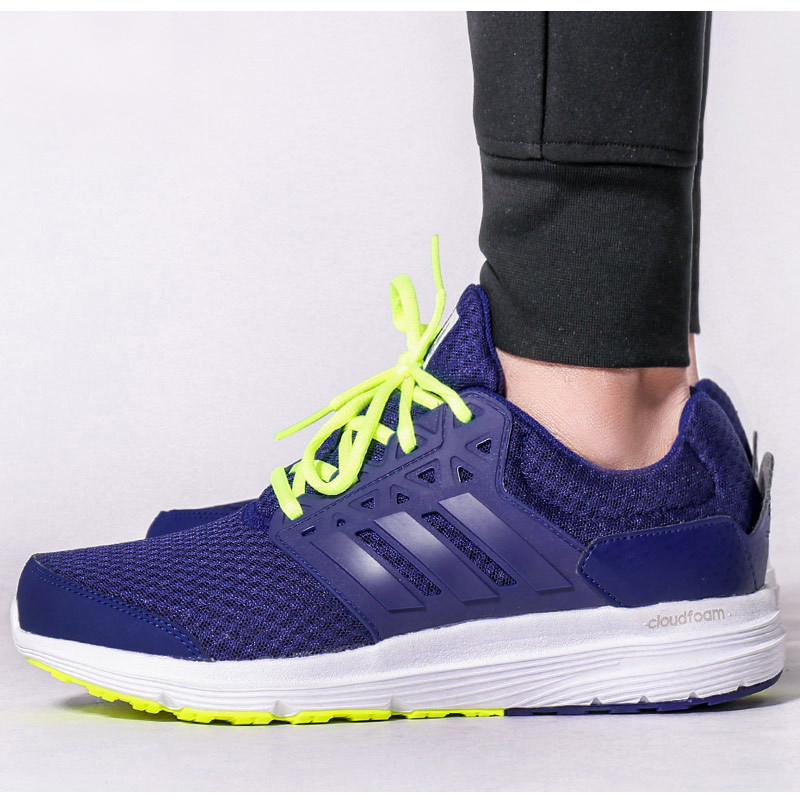 adidas阿迪达斯新款男子透气减震跑鞋AQ6540 42码 AQ6544