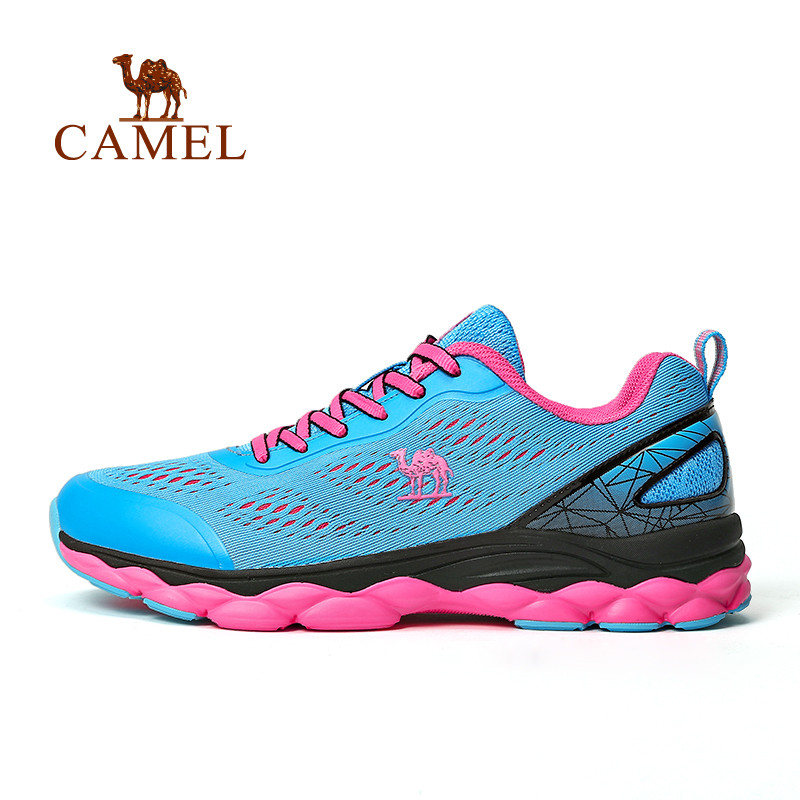 CAMEL骆驼运动 夏季男女超轻跑步鞋透气网面减震跑鞋 A71318604，荧光粉/湖绿，女款 40码
