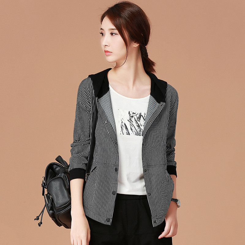 2017秋装新款外套女宽松百搭连帽条纹显瘦短外套棒球服 M 黑白条