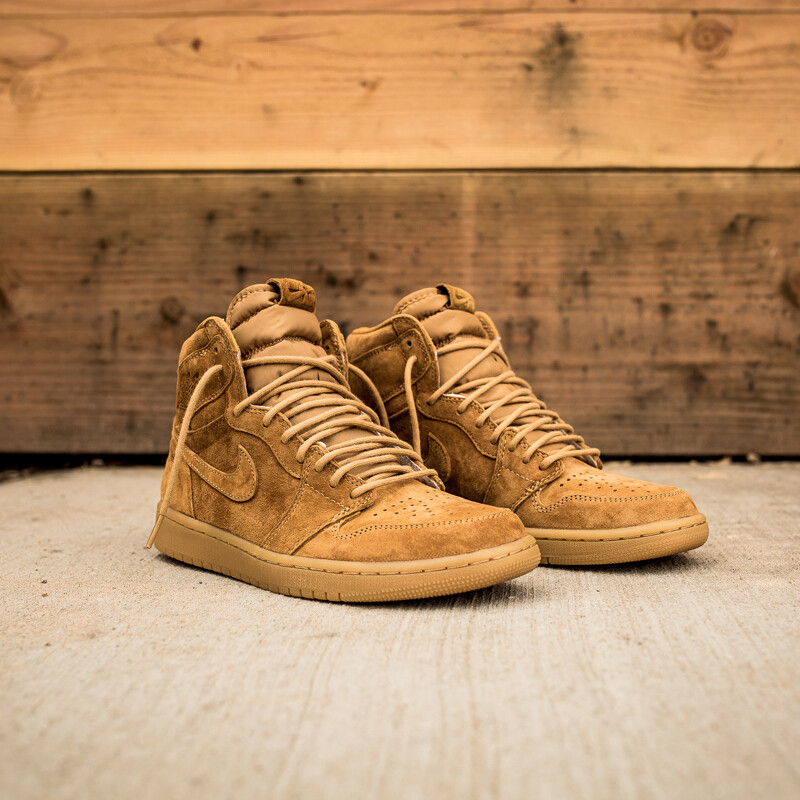 耐克nikeIRJORDANAJ1RETROHIGHPREM复刻男子篮球555088-710 默认颜色 43