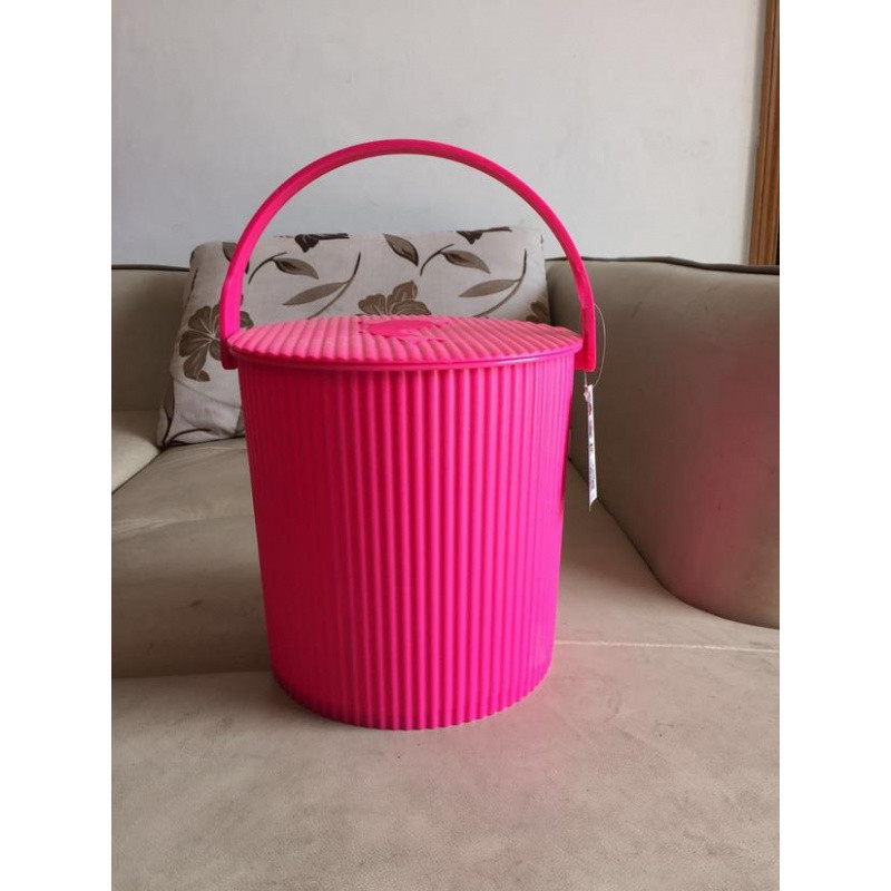 洗澡桶婴儿童宝宝装玩具的收纳筐篮带盖沐浴可坐小孩塑料箱子圆形_1 玫红色高26cm