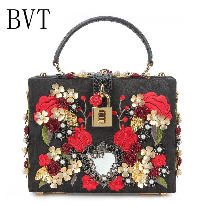 BVT丝绒刺绣包包盒子包大气婚宴女包巴洛克复古小方包女单肩包立体订珠斜挎小包手提包_9 复古金色黑心版