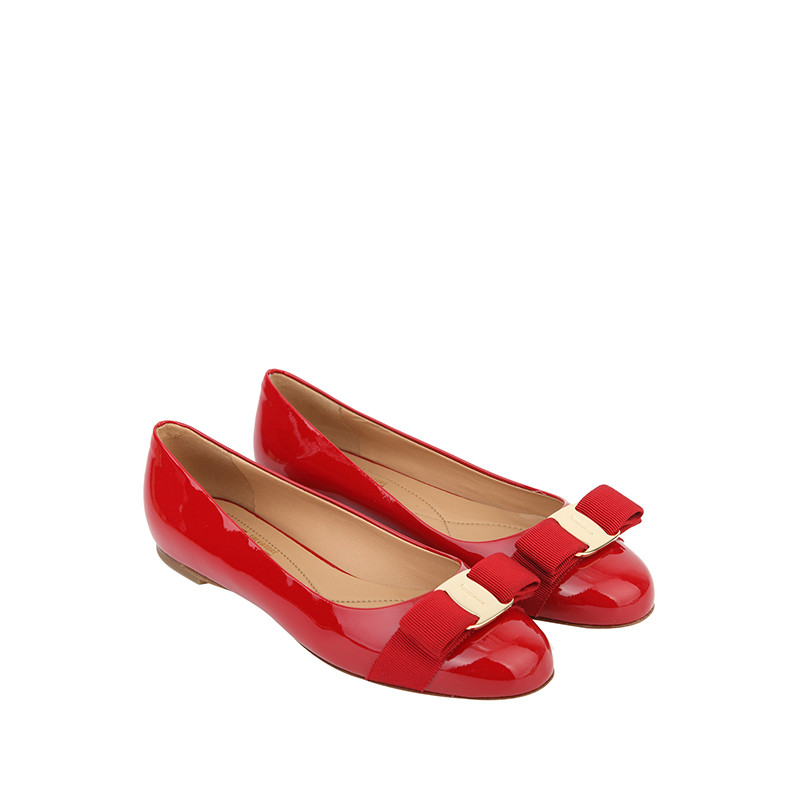 salvatore ferragamo VARINA蝴蝶结装饰亮面女士平底鞋 592125ROSSO 红色 US5.5