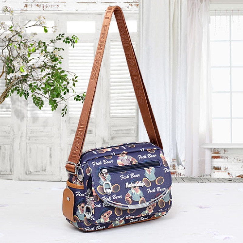 2018新款中年女包斜挎包妈妈包中老年女小包斜跨包单肩包女士包包_4 小熊