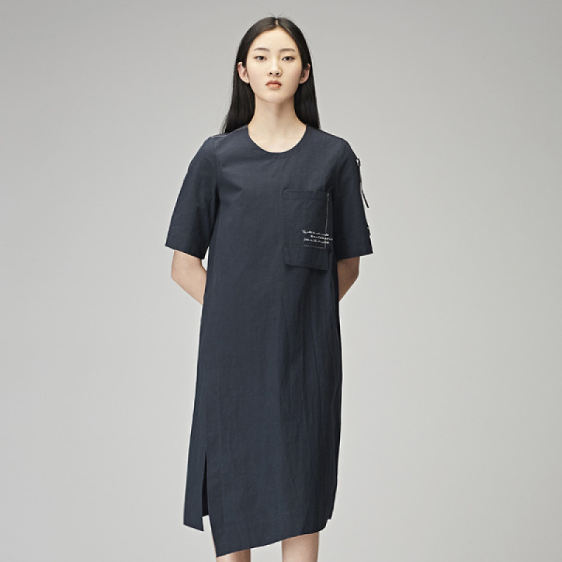sdeer圣迪奥2018秋装休闲套头圆领字母开叉中袖连衣裙 炭黑蓝/94 XL