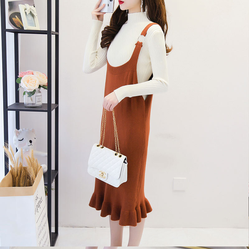 迪鲁奥（DILUAO)孕妇装秋装毛衣中长款宽松韩版两件套条纹针织外套洋气秋装孕妇时尚套装 黑色外搭吊带裙+白色内_546 焦糖色外塔吊带裙+白色内搭毛衣【两件套】 默认尺寸