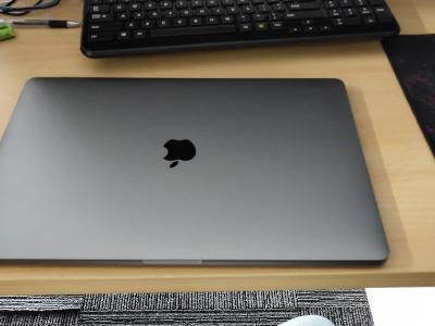 2018款 Apple MacBook Pro 15.4英寸 笔记本电脑 深空灰(2.6GHz 六核 Intel Core i7 16GB内存 512GB MR942CH/A)晒单图