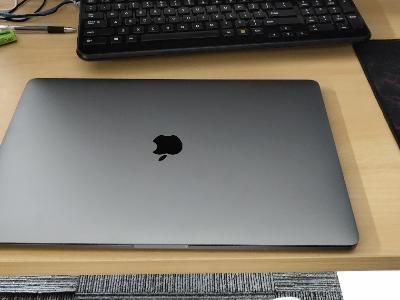2018款 Apple MacBook Pro 15.4英寸 笔记本电脑 深空灰(2.6GHz 六核 Intel Core i7 16GB内存 512GB MR942CH/A)晒单图