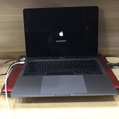 Apple MacBook Pro 13.3英寸 笔记本电脑 深空灰（i5处理器 2.3GHz 8GB内存 128GB固态硬盘 P3广色域屏幕 MPXQ2CH/A）晒单图