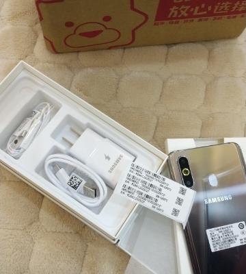【新品开售 享7重礼】SAMSUNG/三星 Galaxy A8s (SM-G8870) 6GB+128GB 渐变色 外星银 黑瞳全视屏 移动联通电信4G手机双卡双待晒单图