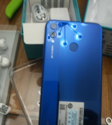 荣耀 8X JSN-AL00 6GB+128GB 魅海蓝 全网通版 手机晒单图