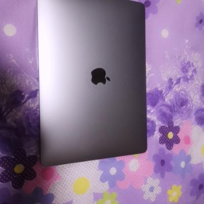 Apple MacBook Pro 13.3英寸 笔记本电脑（2.3GHz 双核 Intel Core i5 8GB 128GB MPXQ2CH/A）深空灰晒单图