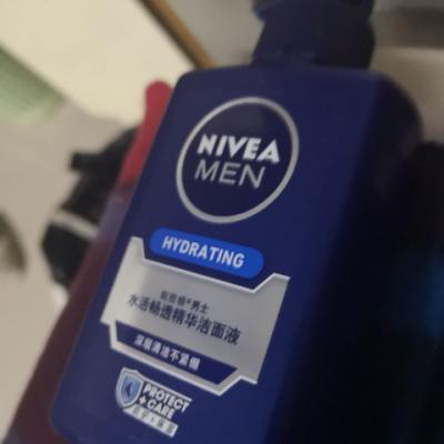 妮维雅（NIVEA）男士水活畅透精华洁面液 150g（新老包装 随机发放）洁肤水 深层洁净 畅透不仅绷晒单图