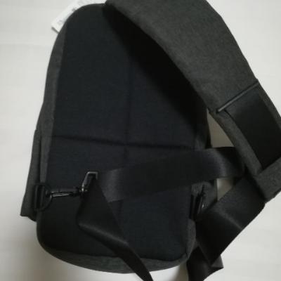 小米（MI）多功能都市休闲胸包 深灰色 单肩包 可放入7英寸平板电脑晒单图