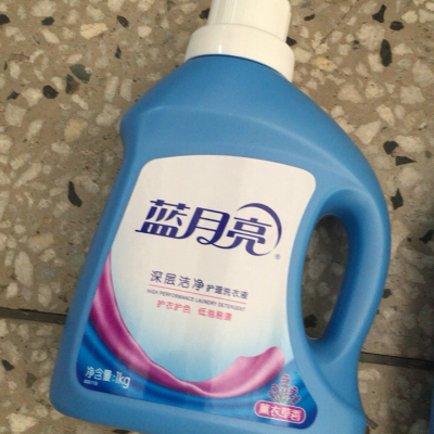 蓝月亮 深层洁净护理洗衣液(自然清香) 1kg/瓶晒单图
