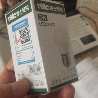 雷士照明NVC LED光源灯泡 家用螺口灯泡球泡灯 暖白黄节能灯0-5W 高亮耐久节能E27螺口小灯泡 3瓦正白光6500K E27螺口灯泡晒单图