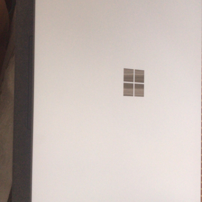 微软（Microsoft）Surface Laptop 2 13.5英寸 超轻薄本触屏版笔记本电脑（i5-8250U 8GB 128GB固态硬盘 含正版office 亮铂金）晒单图
