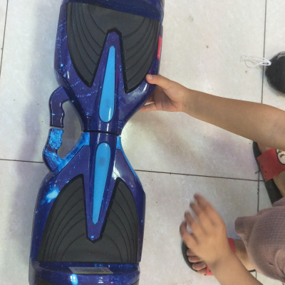 阿尔郎（AERLANG）平衡车儿童两轮成人体感车智能双轮电动小孩代步车扭扭车手提平行车漂移车X7-H蓝星空自平衡蓝牙音乐晒单图