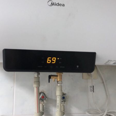 美的(Midea)50L电热水器F5021-X1(S)（数显）2100W速热 双重抑菌 预约洗浴 多重安防 8年质保晒单图