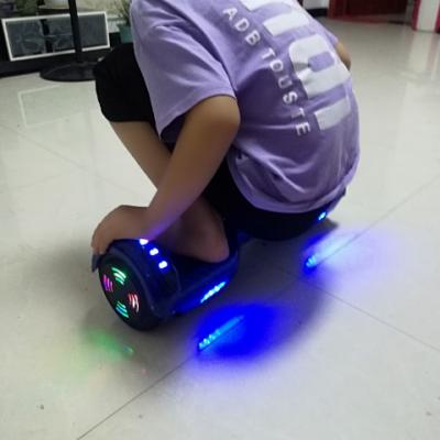 阿尔郎（AERLANG）平衡车儿童两轮成人体感车智能双轮电动小孩代步车扭扭车手提平行漂移车X3E-B蓝星空自平衡蓝牙音乐晒单图