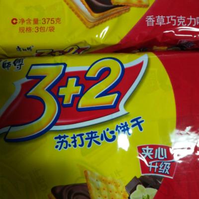 康师傅 3+2苏打夹心饼干 香草巧g力味375g晒单图