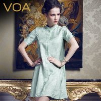 VOA 真丝连衣裙 新生代丝绸女装 单排扣欧美纯色桑蚕丝女裙A0129 春水绿 M