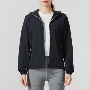 安德玛(Under Armour)女装 新款健身休闲时尚潮流舒适连帽运动夹克23600402-009 ZP