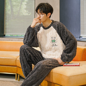 睡衣男士秋冬季珊瑚绒加厚保暖可外穿卡通小熊法兰绒家居服套装