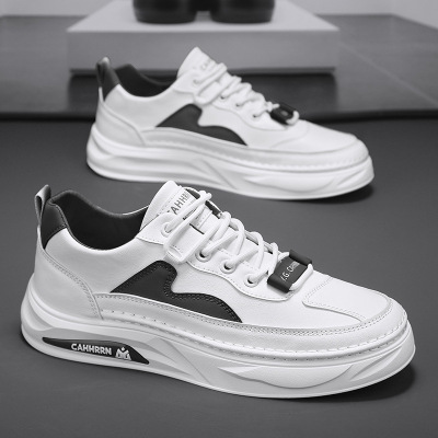 男鞋春季2025新款潮流百搭休闲板鞋青少年厚底皮面男士运动鞋