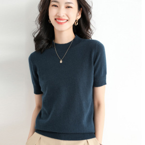 秋冬针织短袖女半高领毛衣显瘦打底T恤时尚修身套头内搭半袖上衣