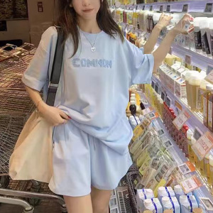 休闲运动套装潮流女夏季新款宽松显瘦短袖T恤高腰阔腿短裤两件套