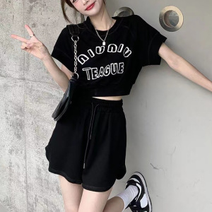 休闲运动套装夏季炸街辣妹小个子显高短款T恤百搭宽松短裤两件套
