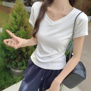 纯色正肩上衣V领T恤女短袖高腰显瘦减龄修身短款辣妹纯欲风T恤潮