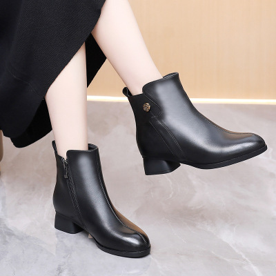 25女靴秋冬季新款靴子女中跟复古短靴中筒棉靴真皮加绒妈妈鞋皮靴