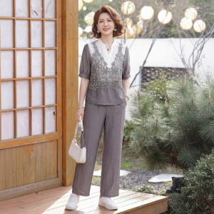2026年夏季新款妈妈装套装休闲气质款女士中老年衣服大码两件套女
