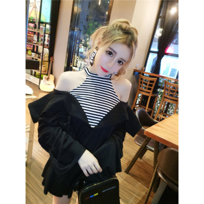 珂依舍2017秋装新款秋装韩版宽松假两件拼接条纹性感阔袖百搭卫衣上衣潮
