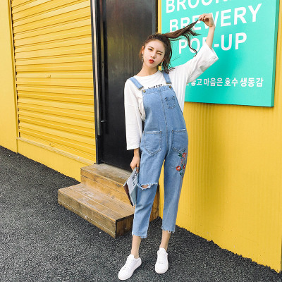 902新款破洞牛仔背带裤女春秋季九分裤韩版宽松刺绣连体吊带裤2017新款定制