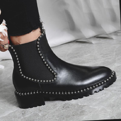 粗跟短靴女年秋冬中跟铆钉显瘦港风圆头裸靴切尔西靴子女