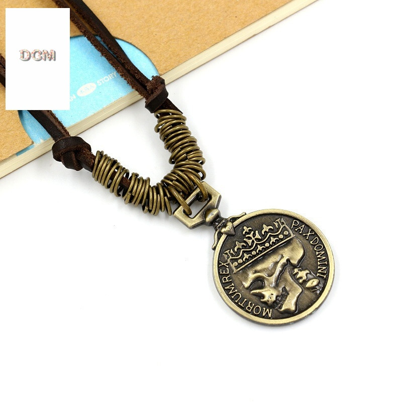 男士牛皮项链皇冠骷髅头圆牌吊坠皮绳项饰个性