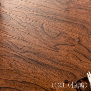 自然环保卧室地热木地板强化复合地板家装防水10201都市诱惑