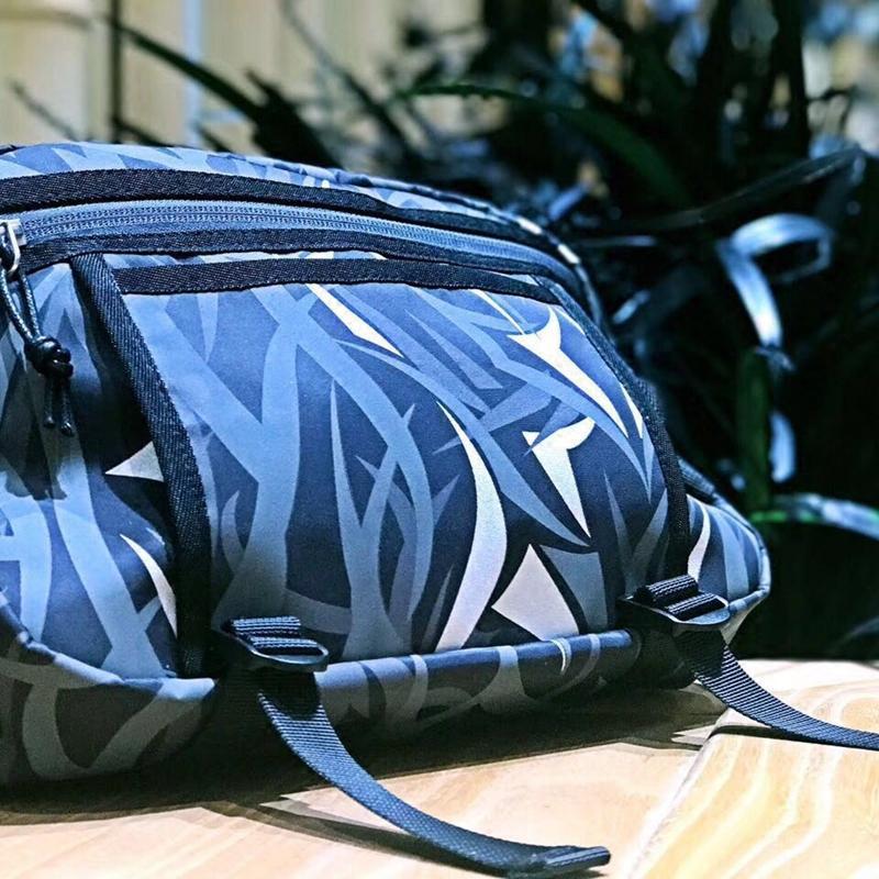 潮旗 自主自产x黑荆棘腰包 陈冠希同款 斜挎潮牌胸包 日系单肩包