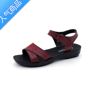 SUNTEK妈妈凉鞋女鞋款夏季平底中年防滑软底夏天舒适中老年奶奶老人