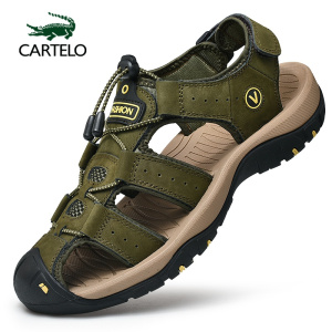 [线下专柜同款]卡帝乐鳄鱼(CARTELO)新款头层牛皮包头户外沙滩凉鞋男鞋